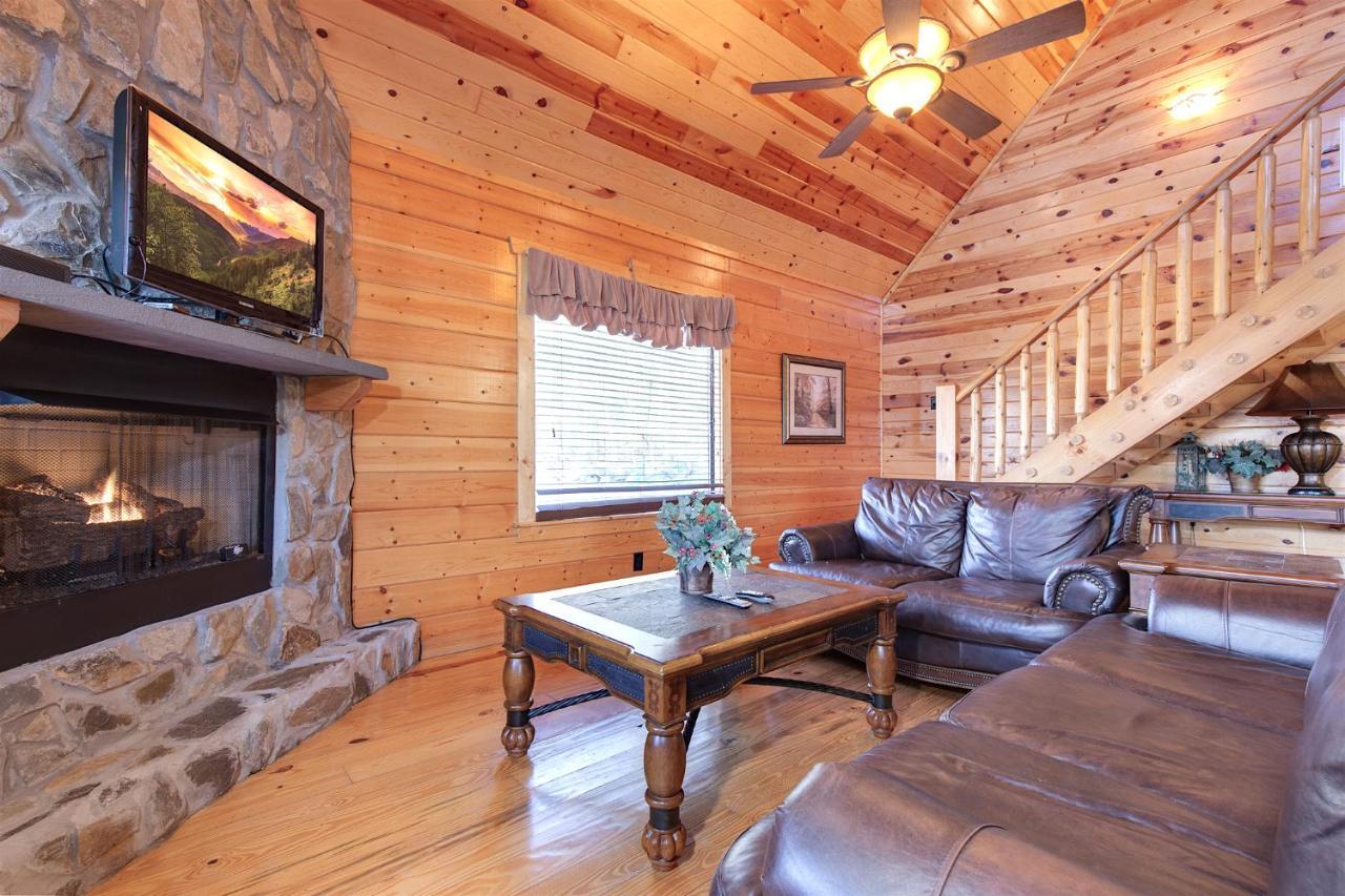 Marlene'S Hideaway, 3 Bedrooms, Pool, Hot Tub, Fireplace, Wifi, Sleeps 6 Gatlinburg Exterior photo