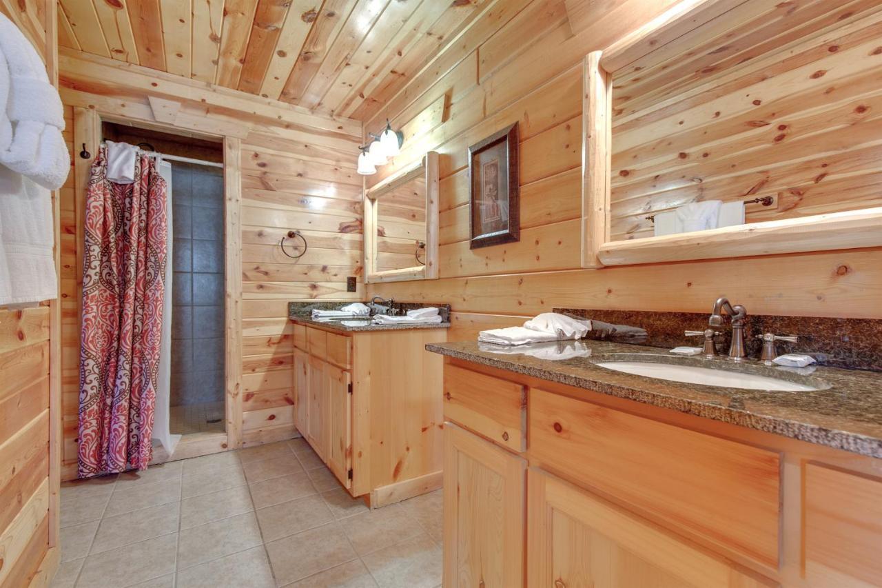 Marlene'S Hideaway, 3 Bedrooms, Pool, Hot Tub, Fireplace, Wifi, Sleeps 6 Gatlinburg Exterior photo